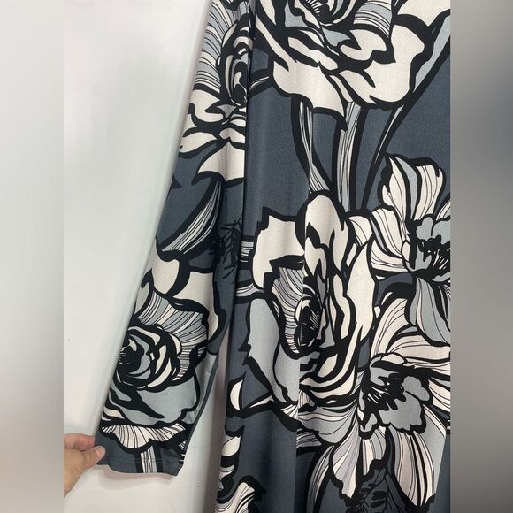 Susan Graver Grey Floral Dress 1X - Picture 5 of 6